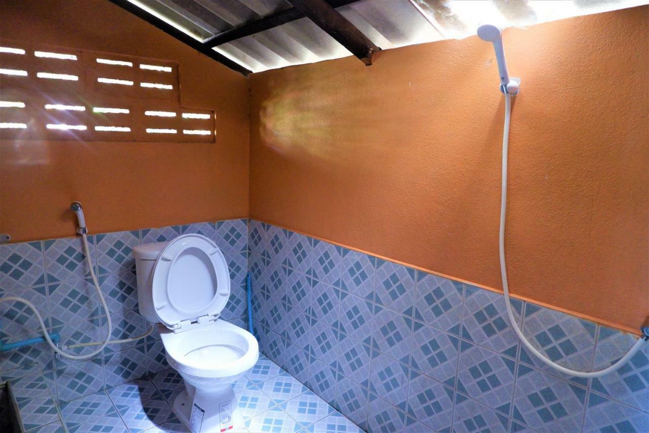 Goldkey Bungalow Hotel Koh Phayam Luaran gambar